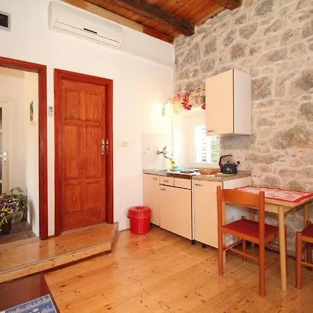 Apartman East West *